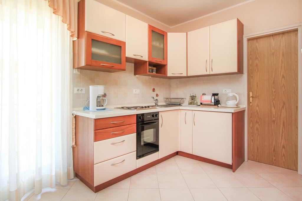 Apartments Silvia Poreč Eksteriør billede
