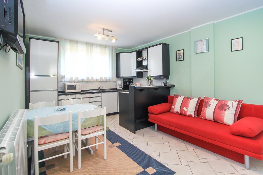 Apartments Silvia Poreč Eksteriør billede