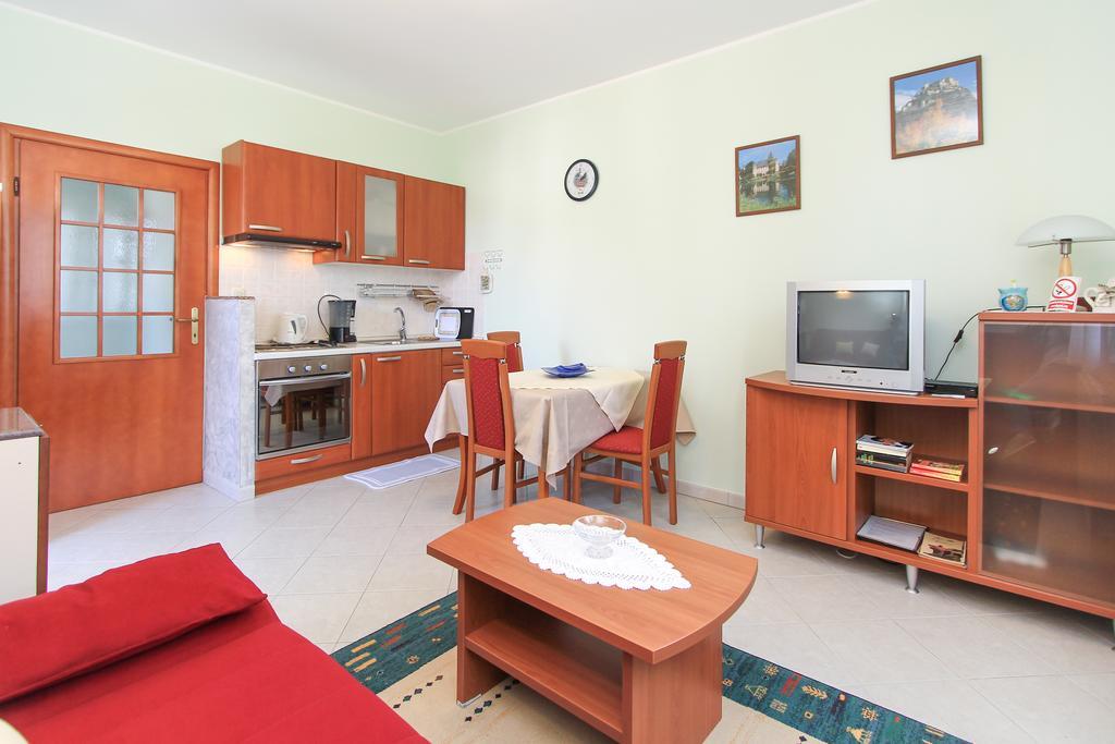 Apartments Silvia Poreč Eksteriør billede